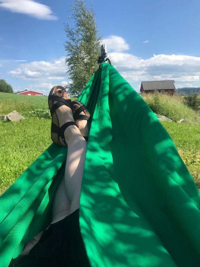 Saga, Et Unikt, Sjarmerende Badehotell Med Fa Rom, Sauna Og Badebrygge - Inderoy 스트라우멘 외부 사진